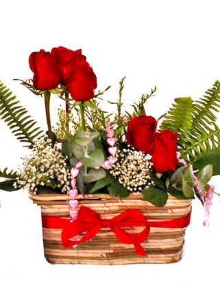 online çiçek satışı sepet içerisinde sevgi çiçekleri izmir çiçek gönder